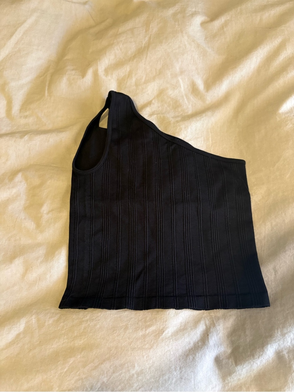 One-Shoulder Ribbed Crop Top - Picture 4 of 7